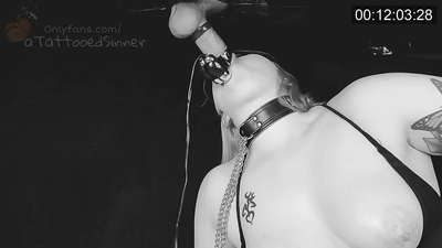 Όμορφο κορίτσι με τέλεια βυζιά στο glorihol